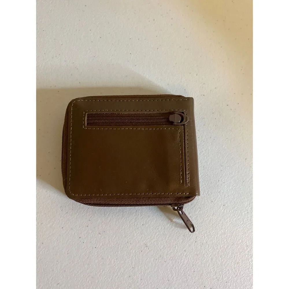 Cavezzale Brazilian‎ Leather Zippered Wallet